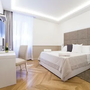 3* Pensión Margherita